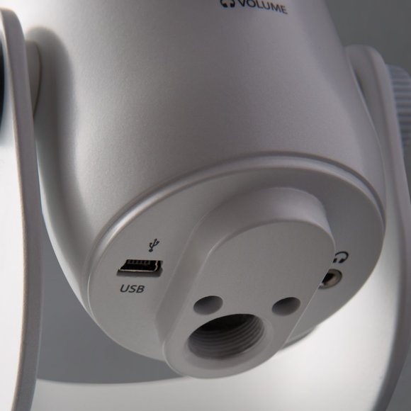 Blue Yeti Mic - Picture 2 of 3